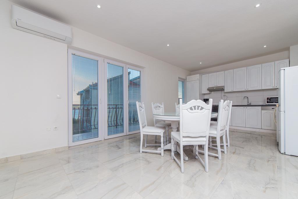 Apartment Drazena Trogir Exterior photo